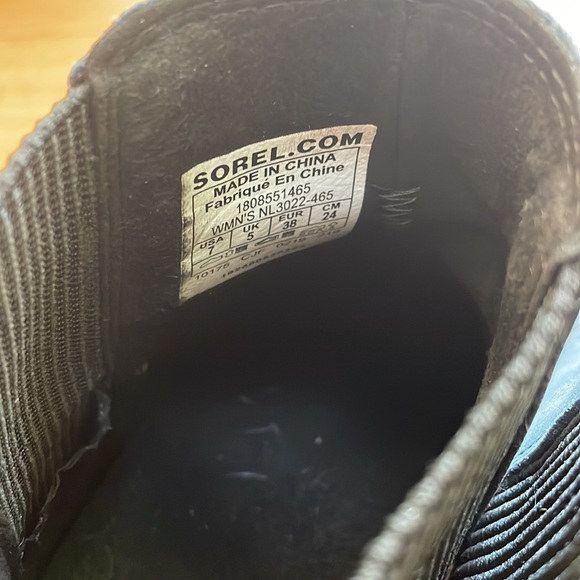 Sorel Black Ankle Boots - Picture 4 of 5